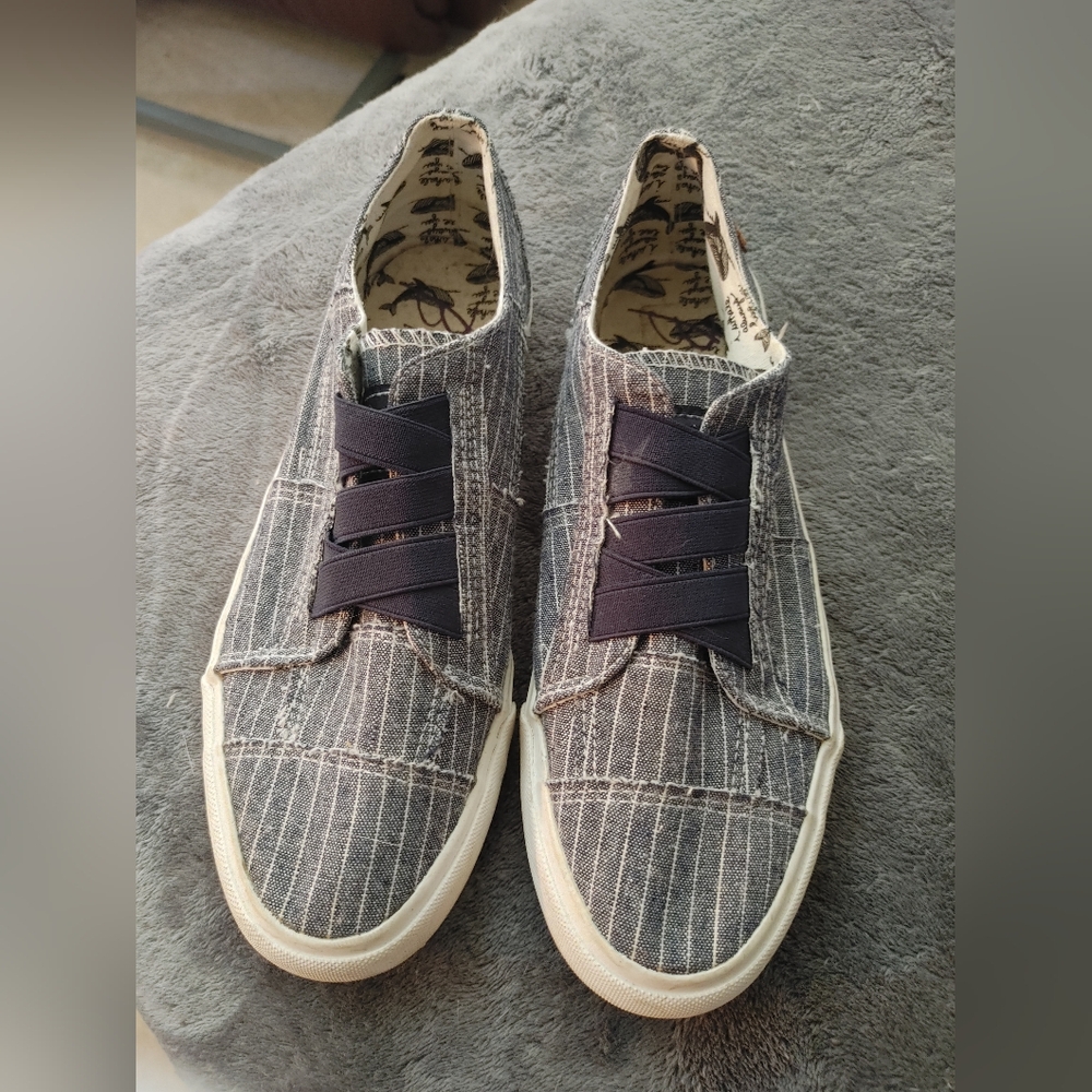 Blowfish blue pin stripe slip on tennis shoes